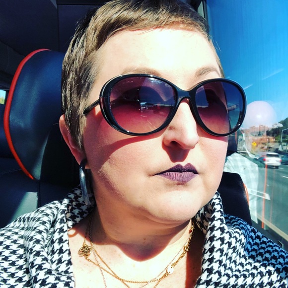 Meet your Posher, Erika - Picture 1 of 1